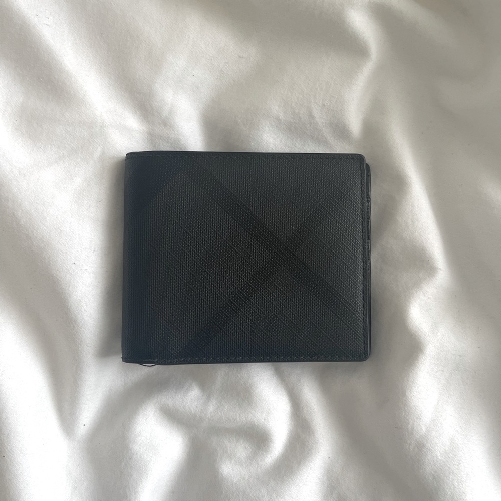 Burberry Checkered Bifold Men’s Wallet - black and grey